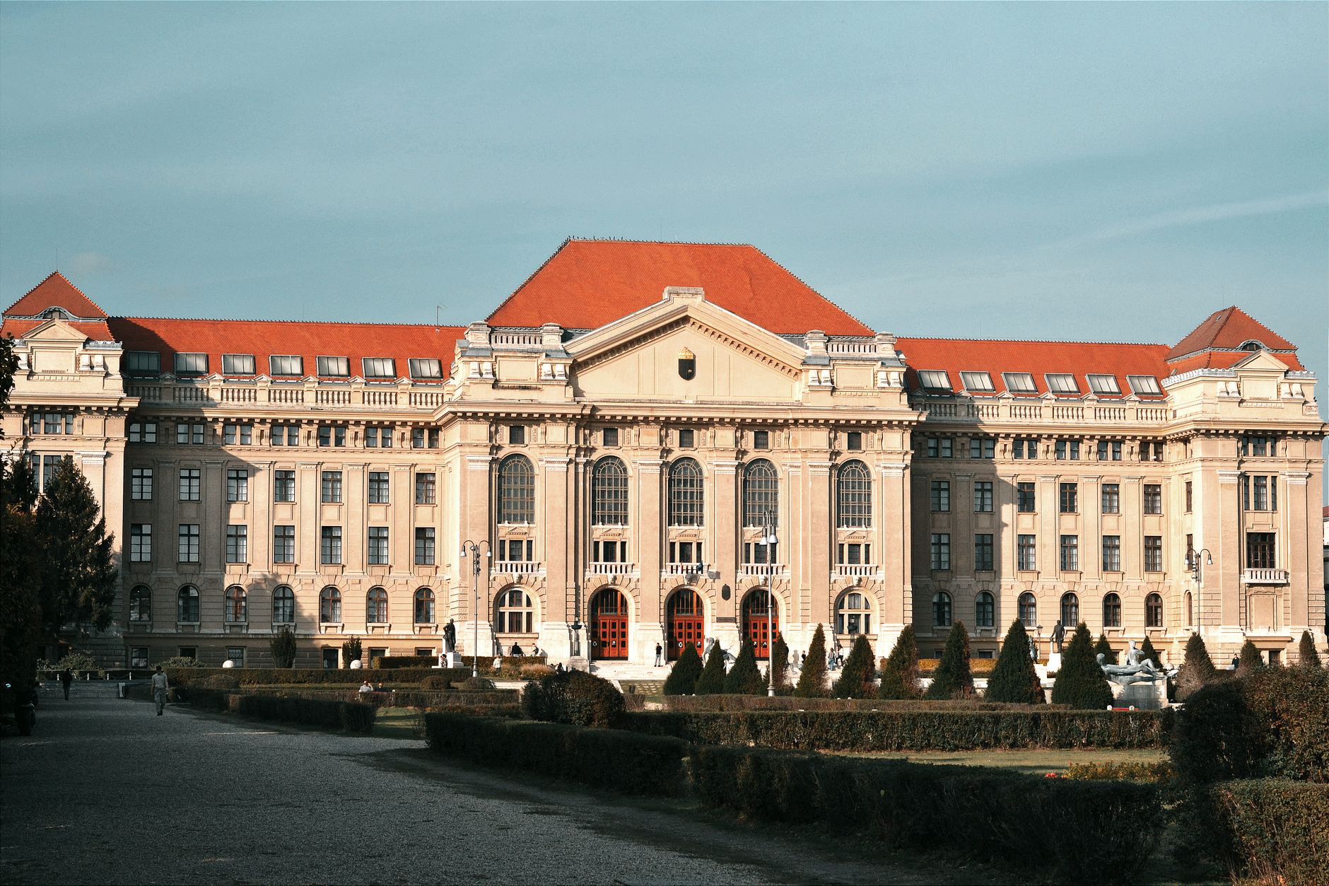 萨塞克斯大学 admission requirements